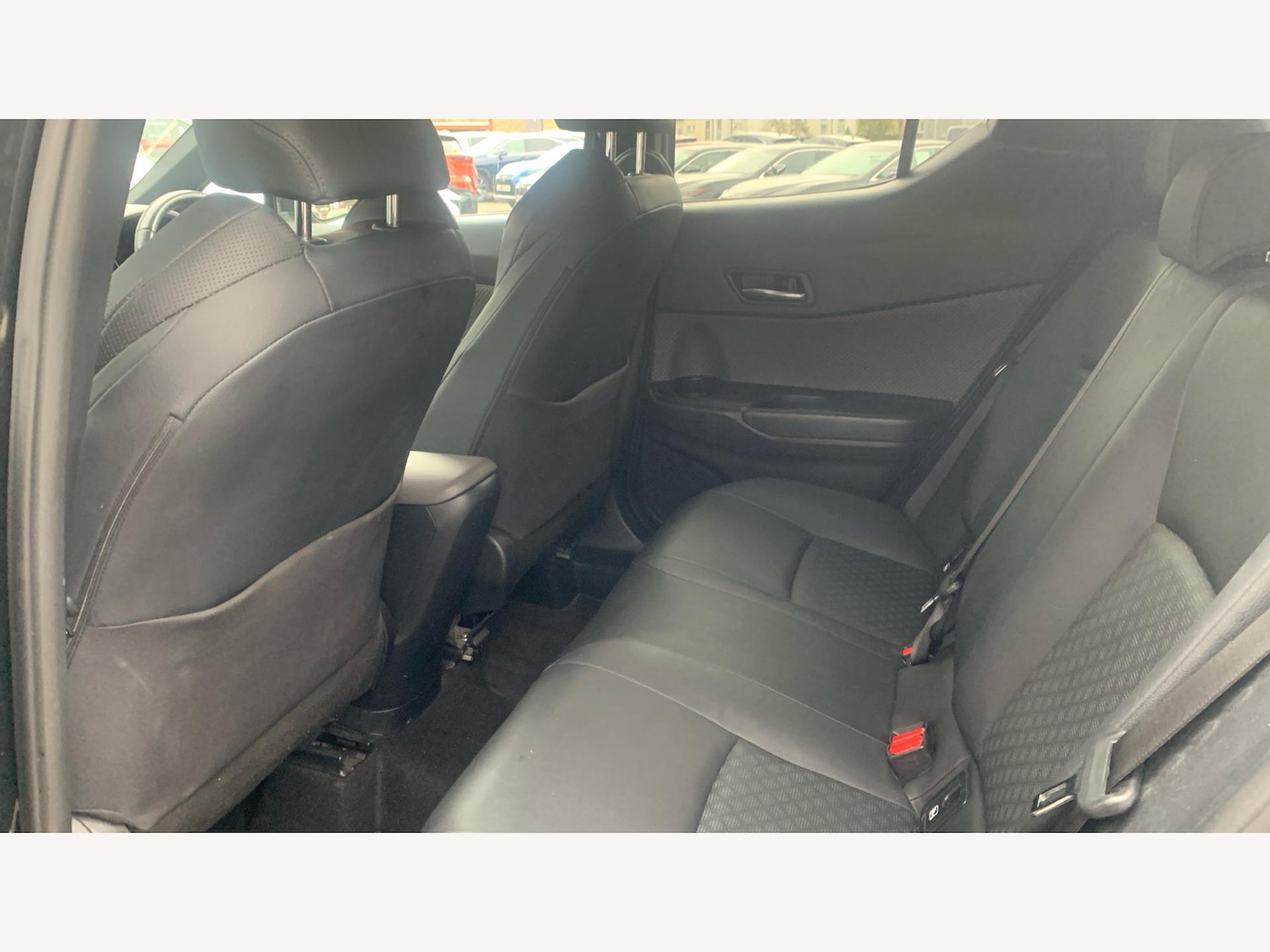 Used Toyota C-HR 2021 for sale - 76645699: Photo 15