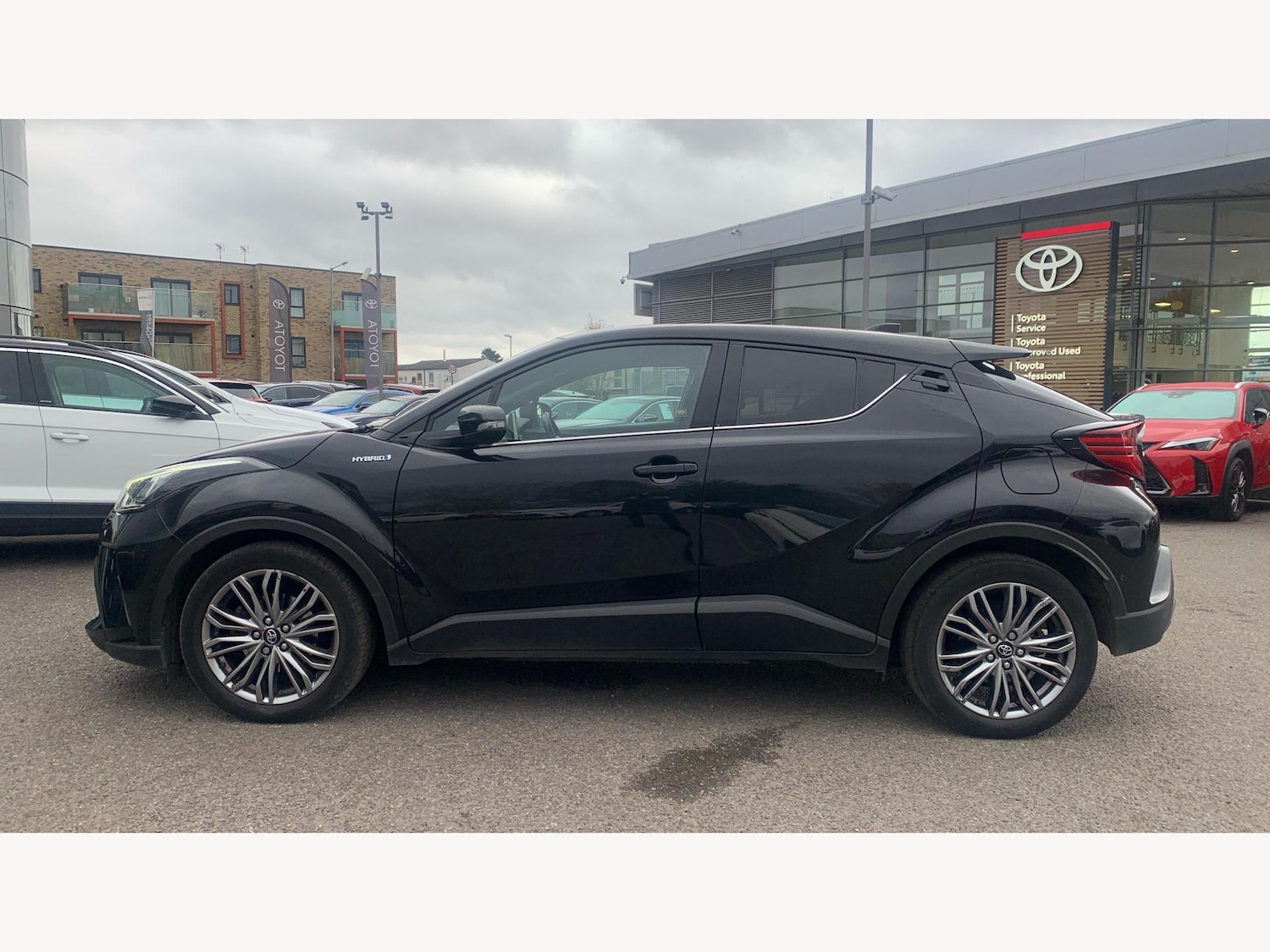 Used Toyota C-HR 2021 for sale - 76645699: Photo 19
