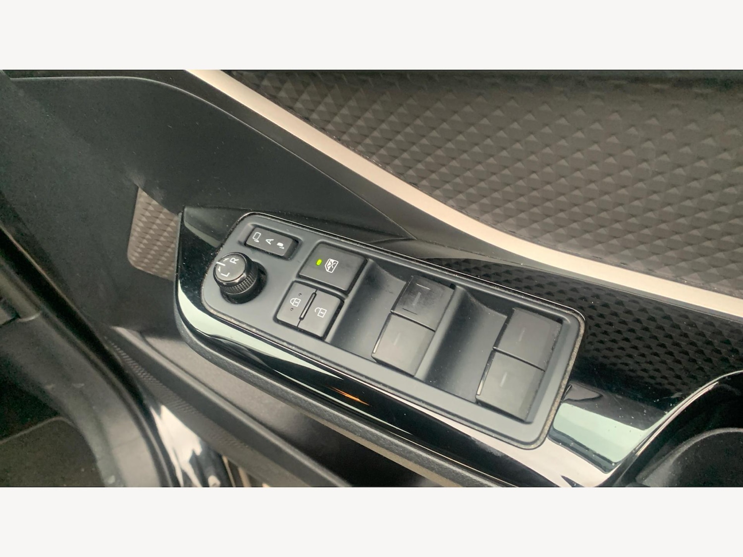 Used Toyota C-HR 2021 for sale - 76645699: Photo 27