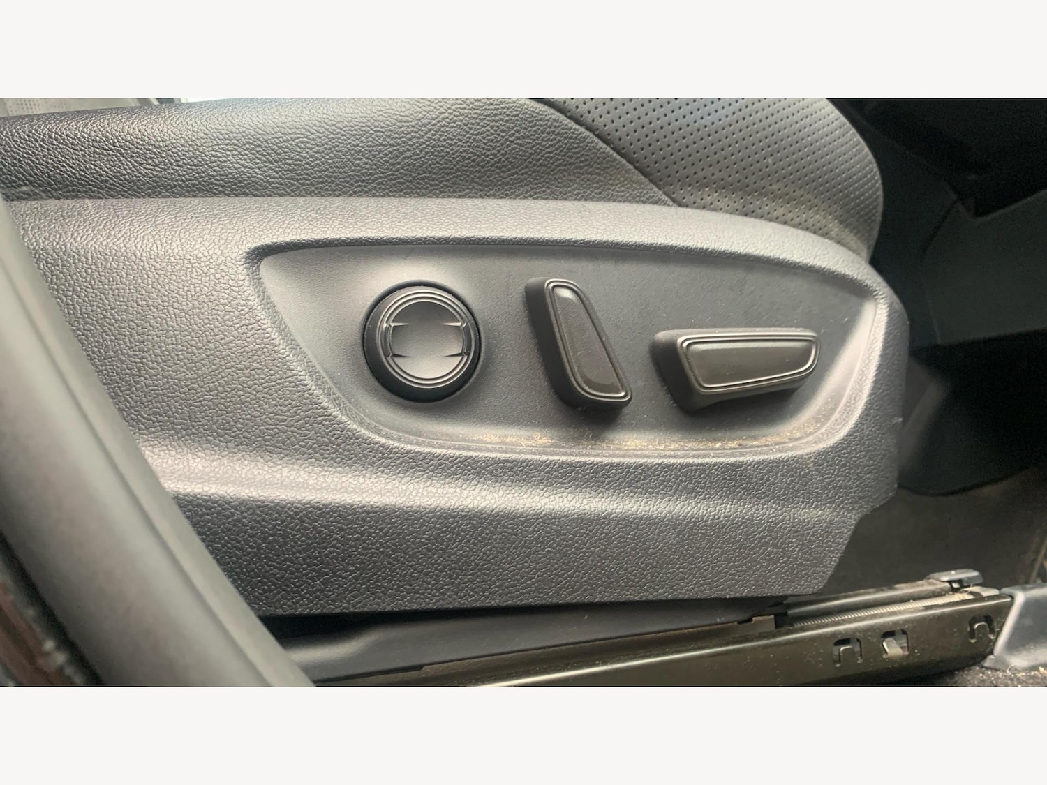 Used Toyota C-HR 2021 for sale - 76645699: Photo 28