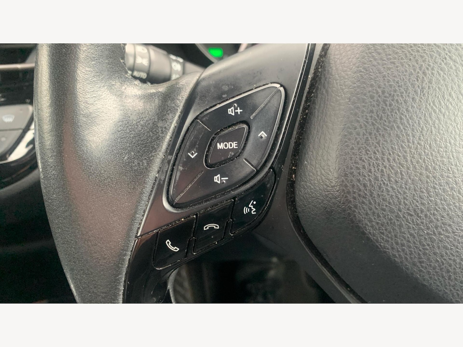 Used Toyota C-HR 2021 for sale - 76645699: Photo 32