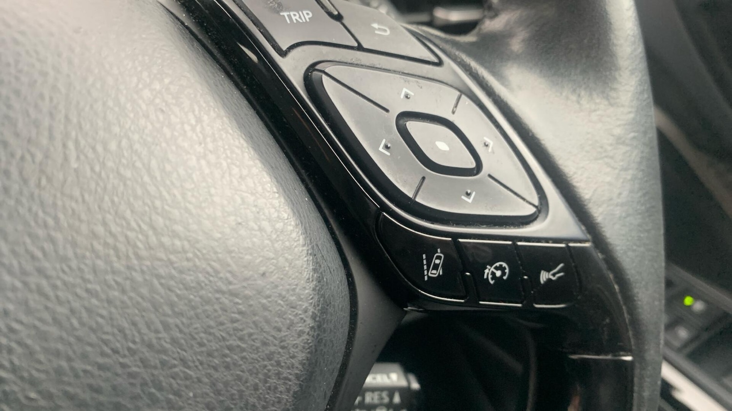 Used Toyota C-HR 2021 for sale - 76645699: Photo 33