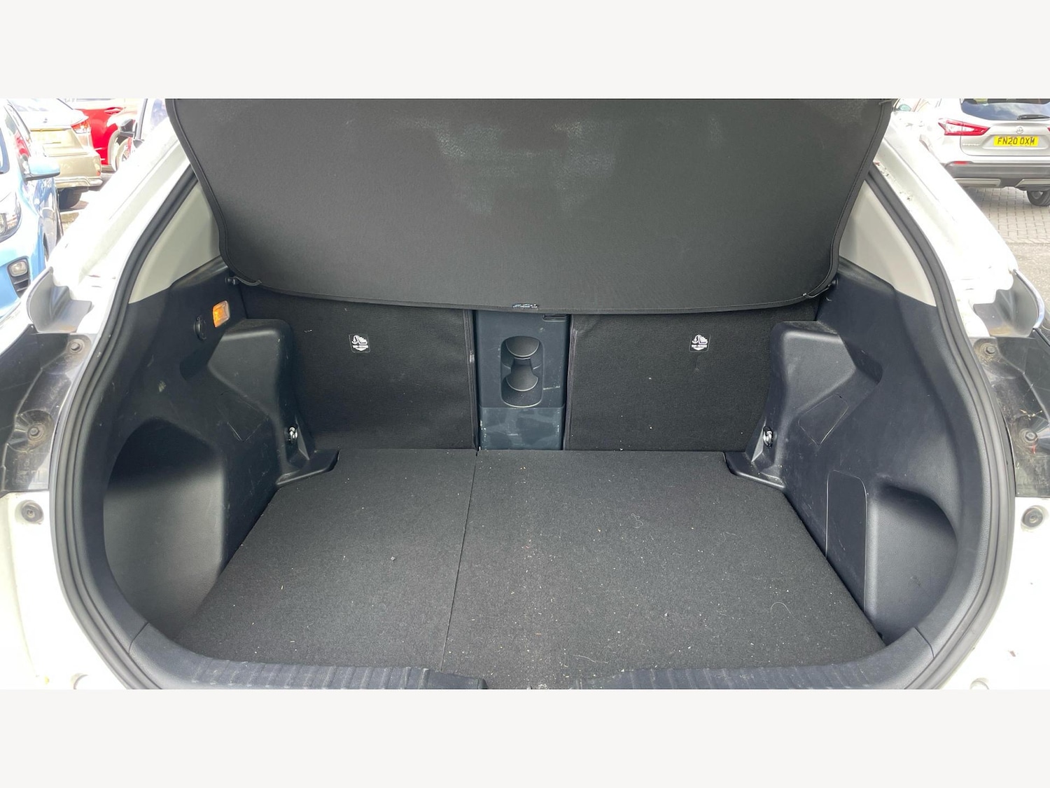 Used Toyota Yaris Cross 2023 for sale - 76398530: Photo 16