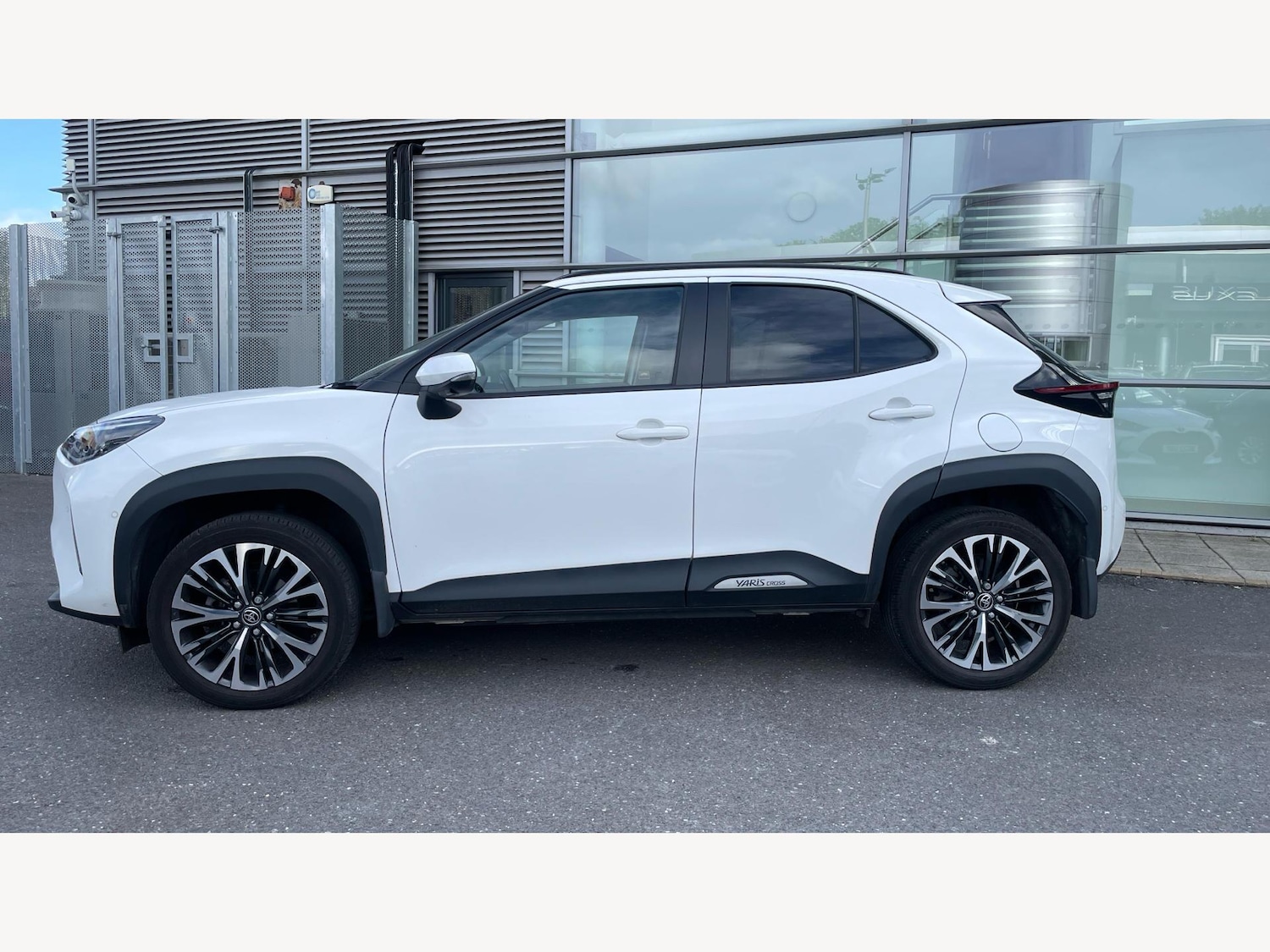 Used Toyota Yaris Cross 2023 for sale - 76398530: Photo 19