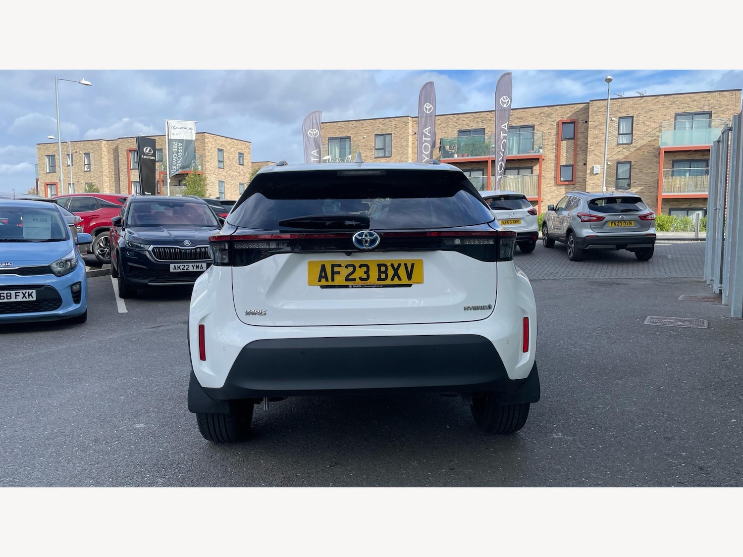 Used Toyota Yaris Cross 2023 for sale - 76398530: Photo 21