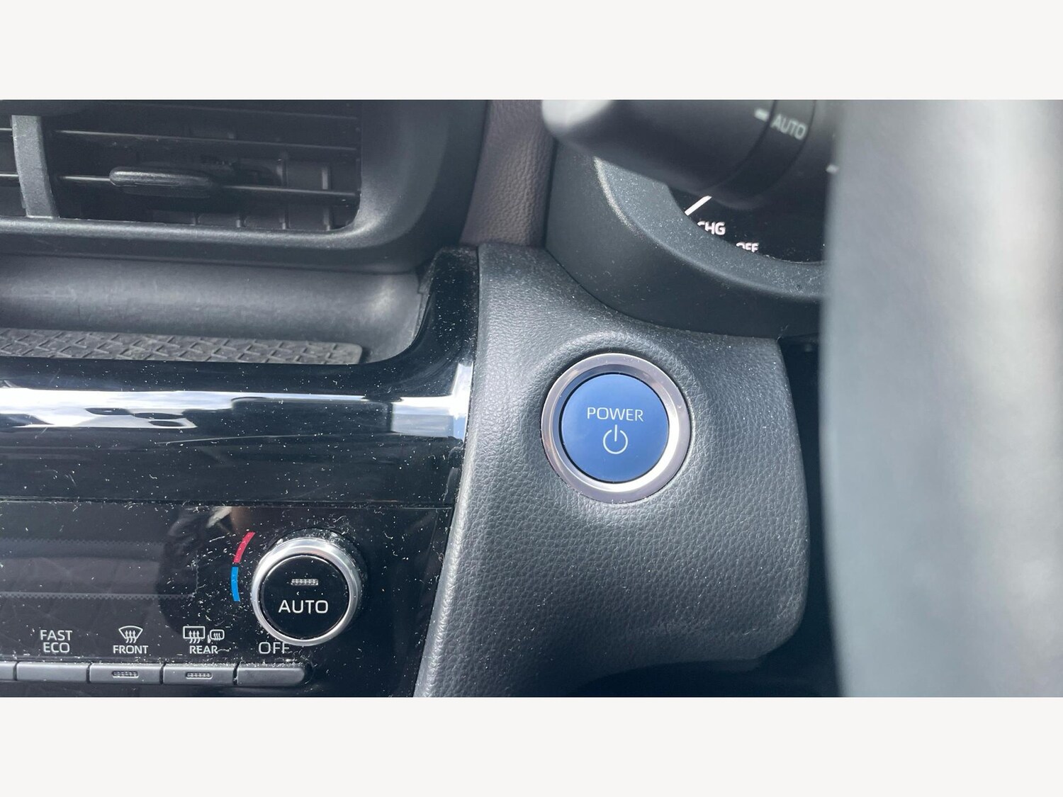 Used Toyota Yaris Cross 2023 for sale - 76398530: Photo 26