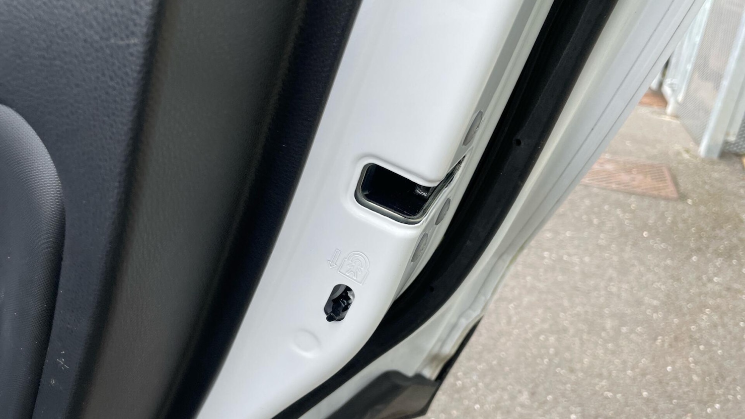 Used Toyota Yaris Cross 2023 for sale - 76398530: Photo 40