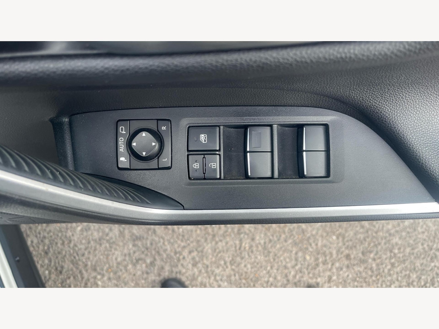 Used Toyota RAV4 2020 for sale - 76399339: Photo 22