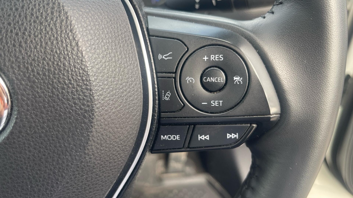 Used Toyota RAV4 2020 for sale - 76399339: Photo 42