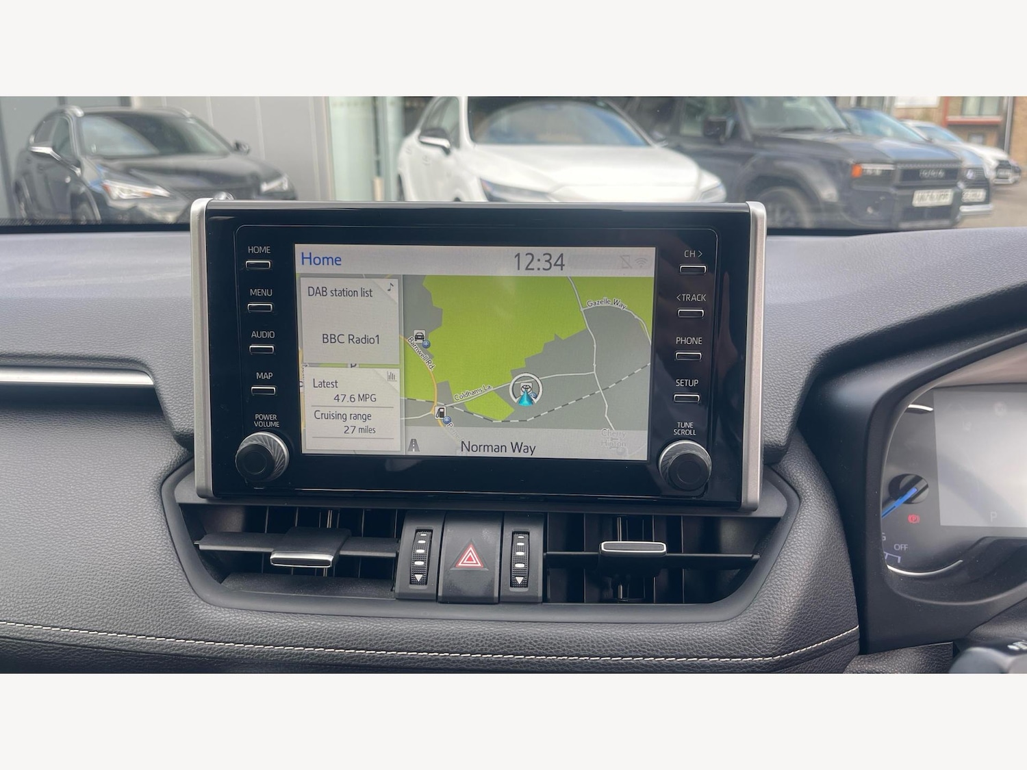 Used Toyota RAV4 2020 for sale - 76399339: Photo 9