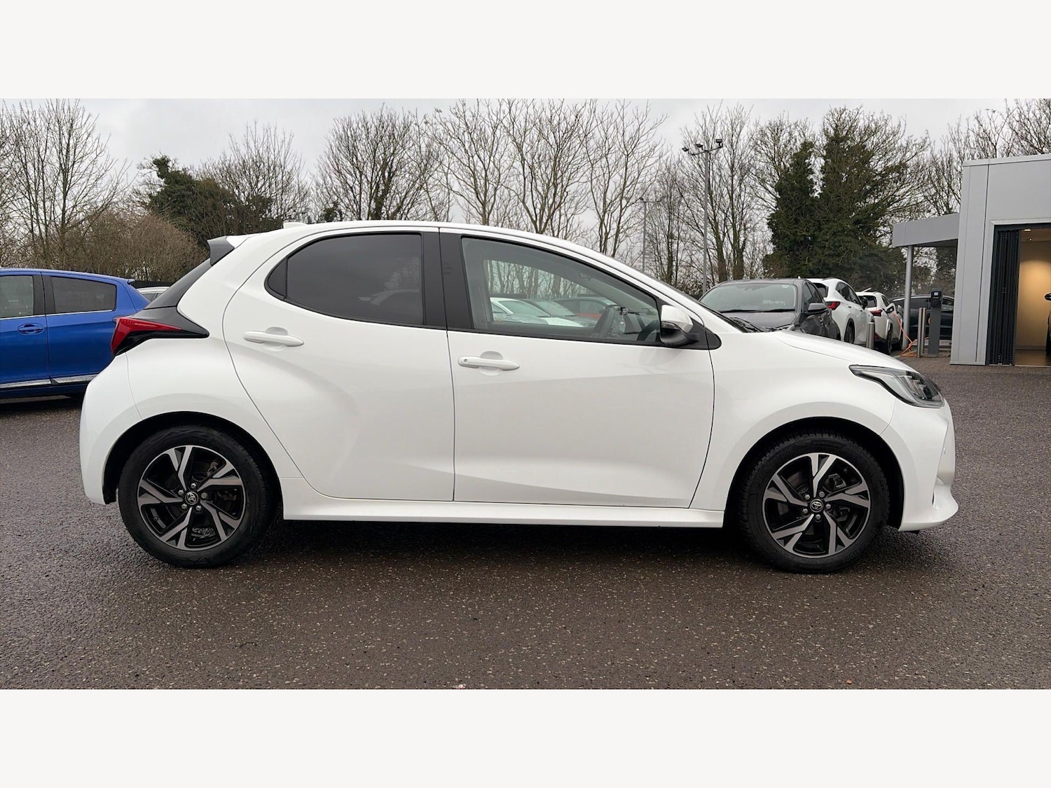 Used Toyota Yaris 2024 for sale - 78204384: Photo 18