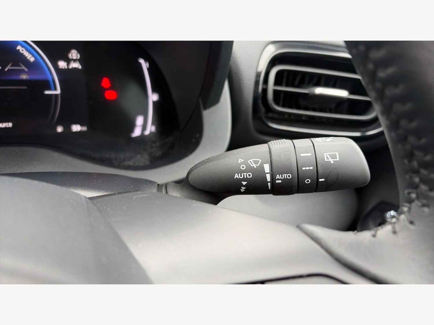 Used Toyota Yaris 2024 for sale - 78204384: Photo 24