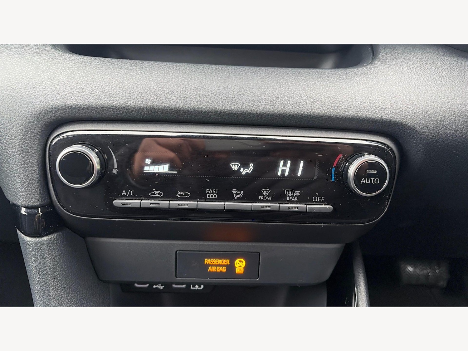 Used Toyota Yaris 2024 for sale - 78204384: Photo 26