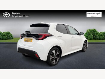 Used Toyota Yaris 2024 for sale - 78204384: Photo