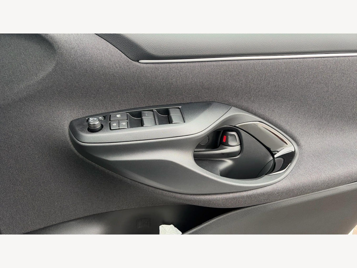 Used Toyota Yaris 2024 for sale - 78204384: Photo 37