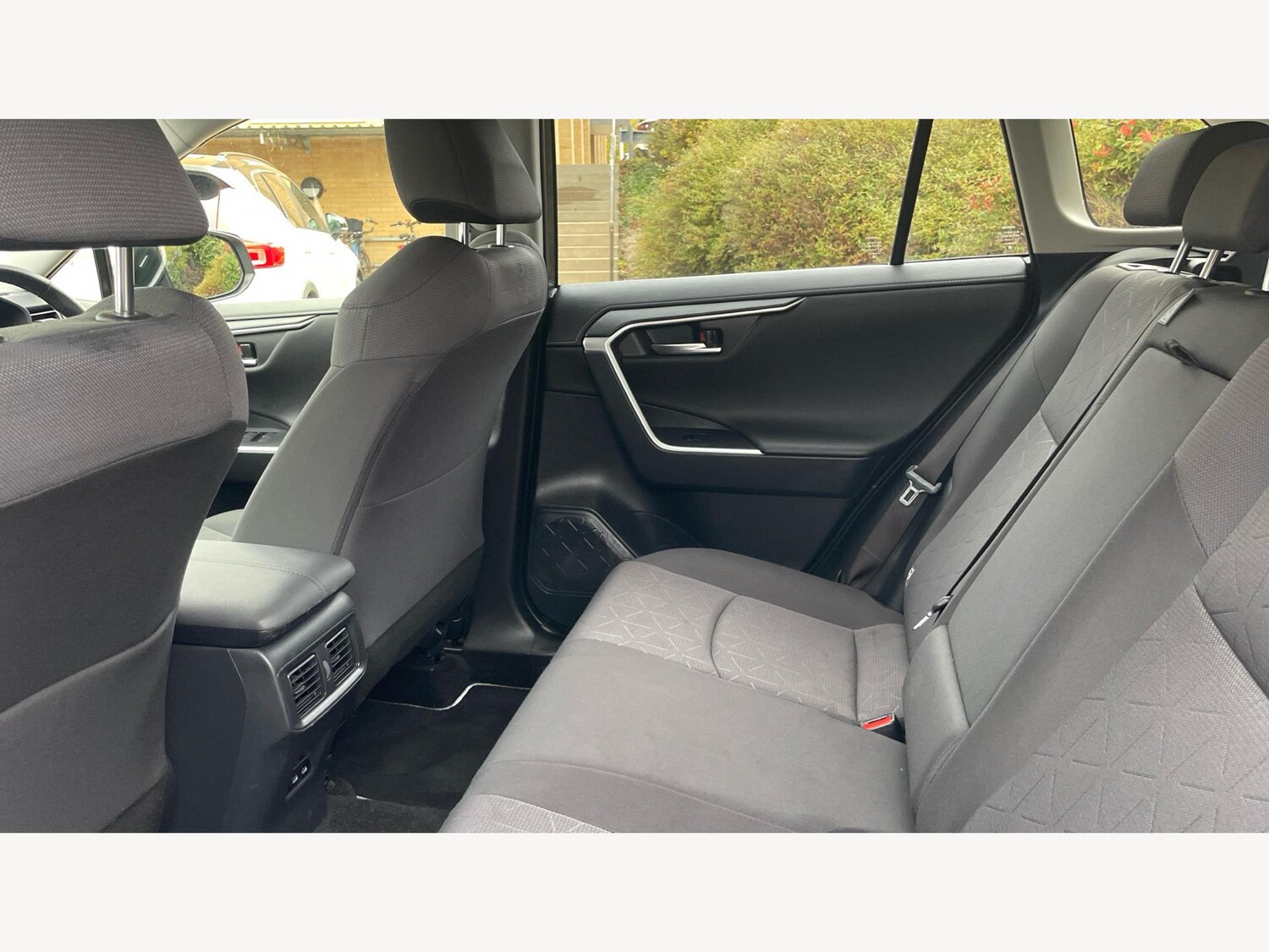 Used Toyota RAV4 2022 for sale - 76408980: Photo 15