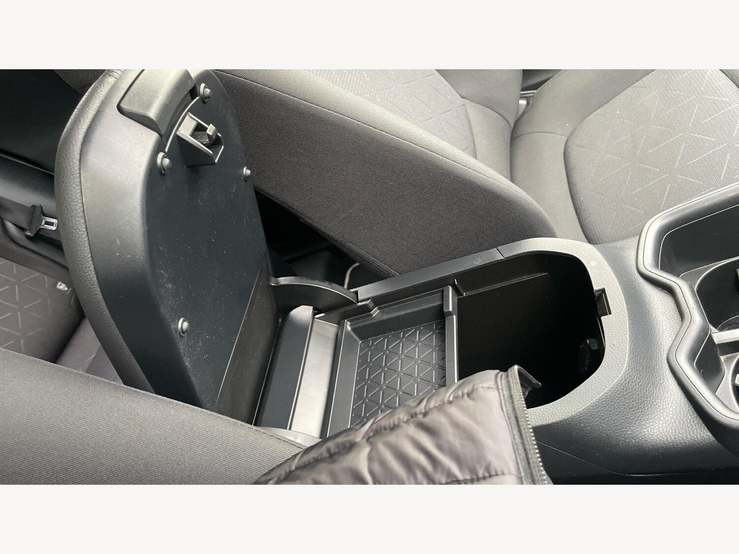 Used Toyota RAV4 2022 for sale - 76408980: Photo 30