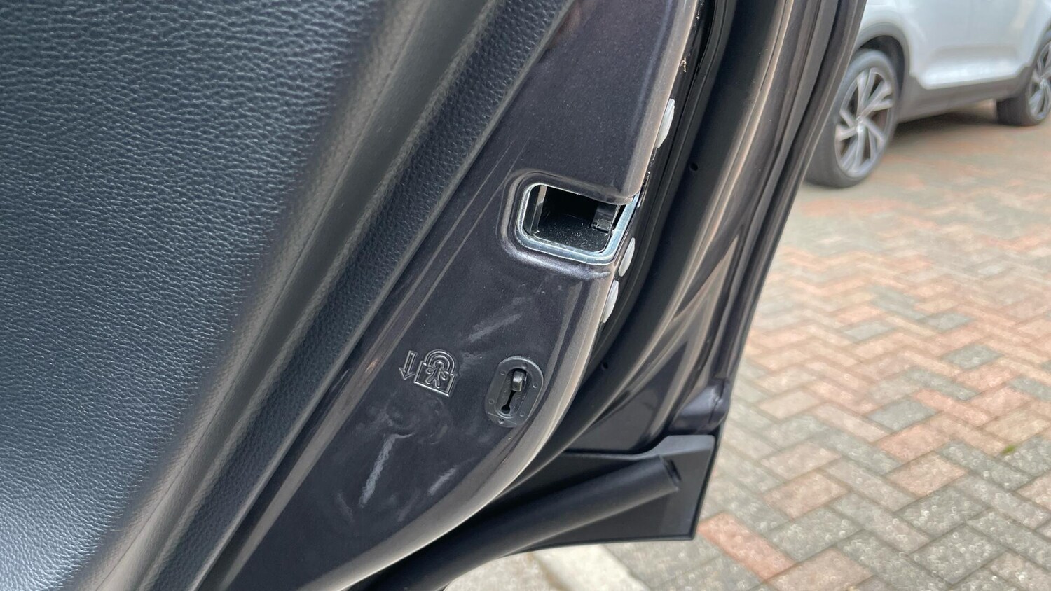 Used Toyota RAV4 2022 for sale - 76408980: Photo 38