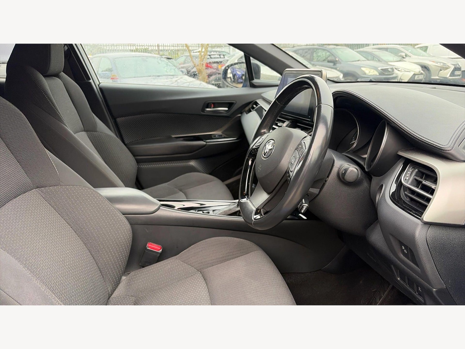 Used Toyota C-HR 2018 for sale - 78072752: Photo 13