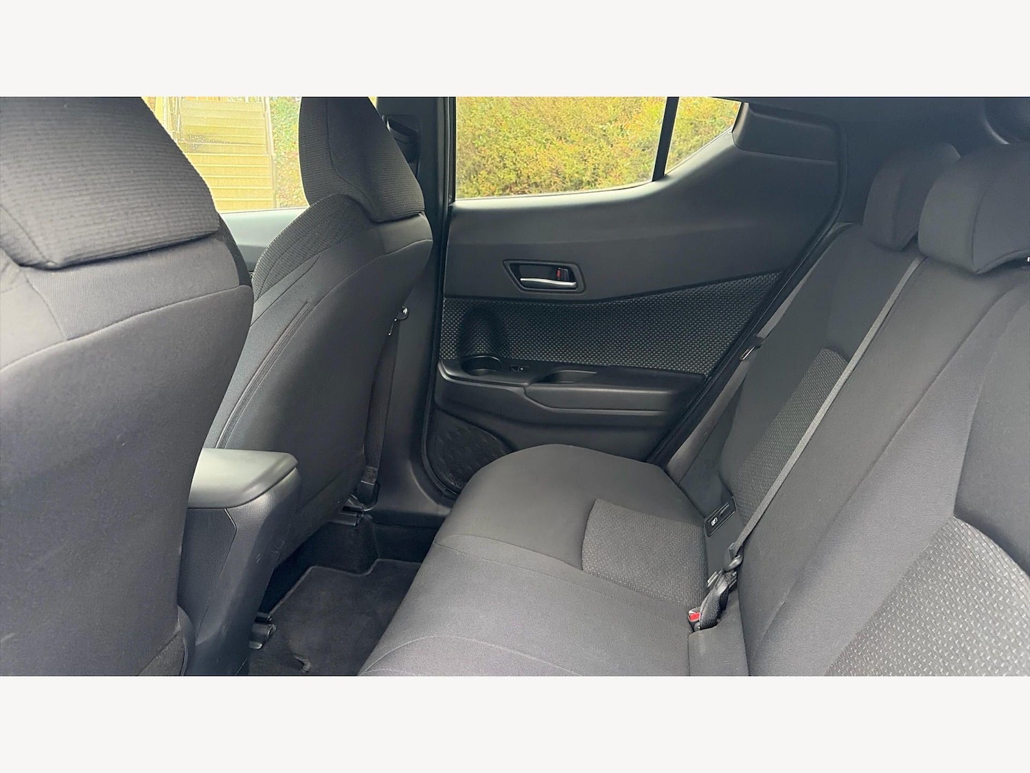 Used Toyota C-HR 2018 for sale - 78072752: Photo 15