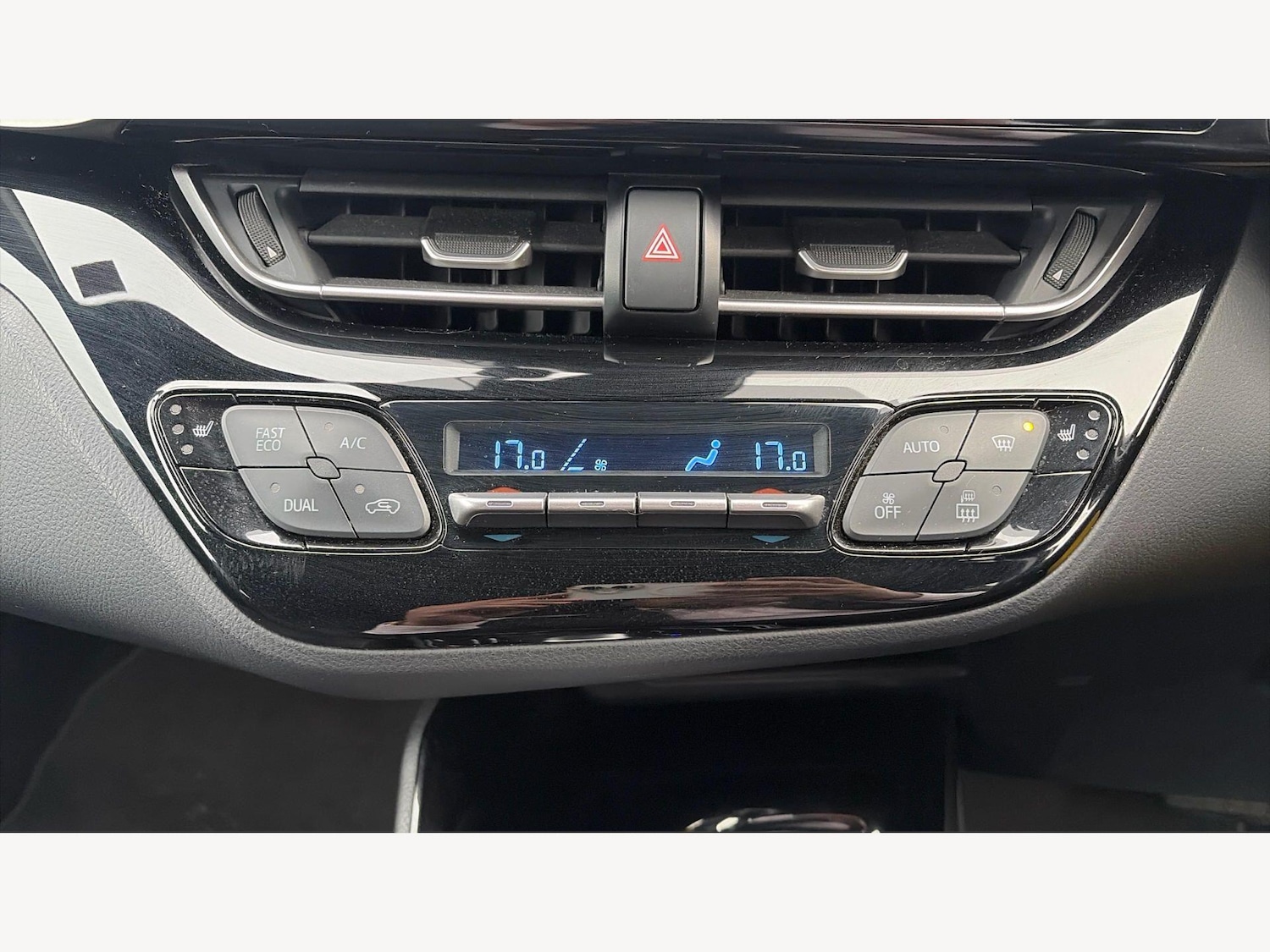 Used Toyota C-HR 2018 for sale - 78072752: Photo 28