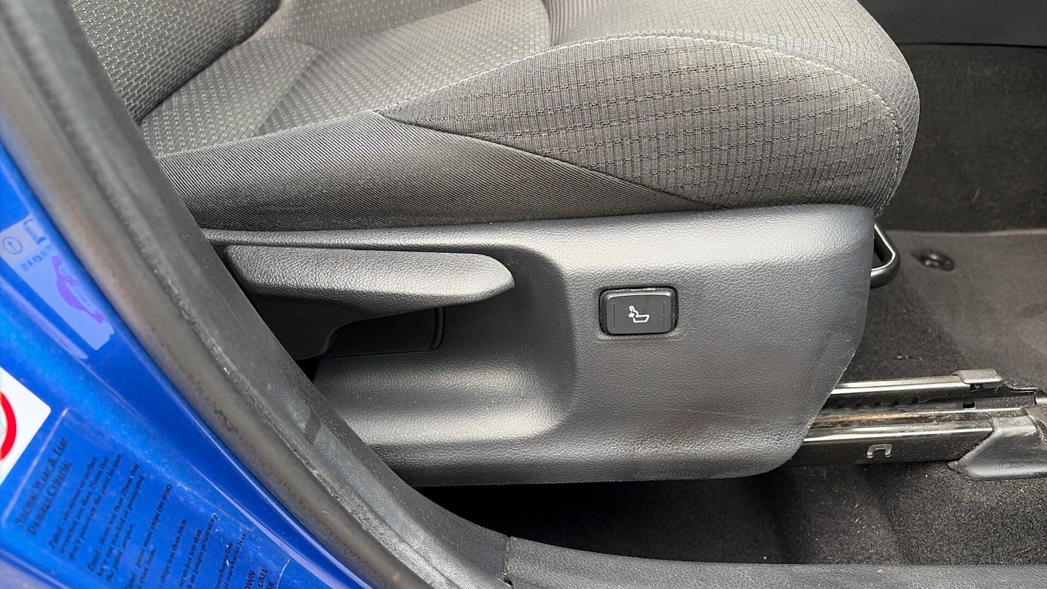 Used Toyota C-HR 2018 for sale - 78072752: Photo 36