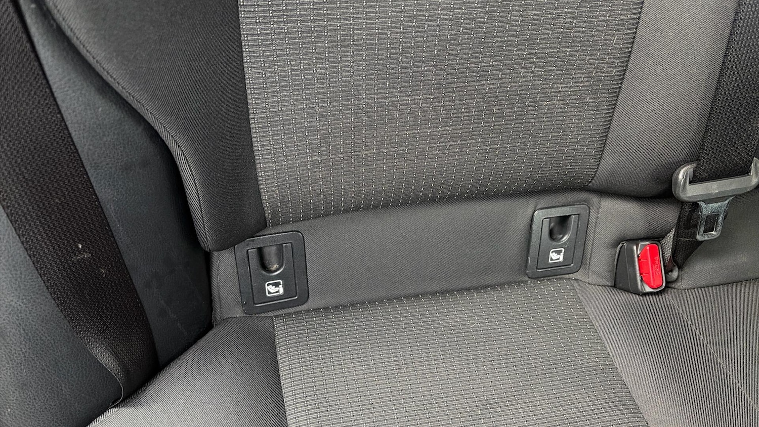 Used Toyota C-HR 2018 for sale - 78072752: Photo 38