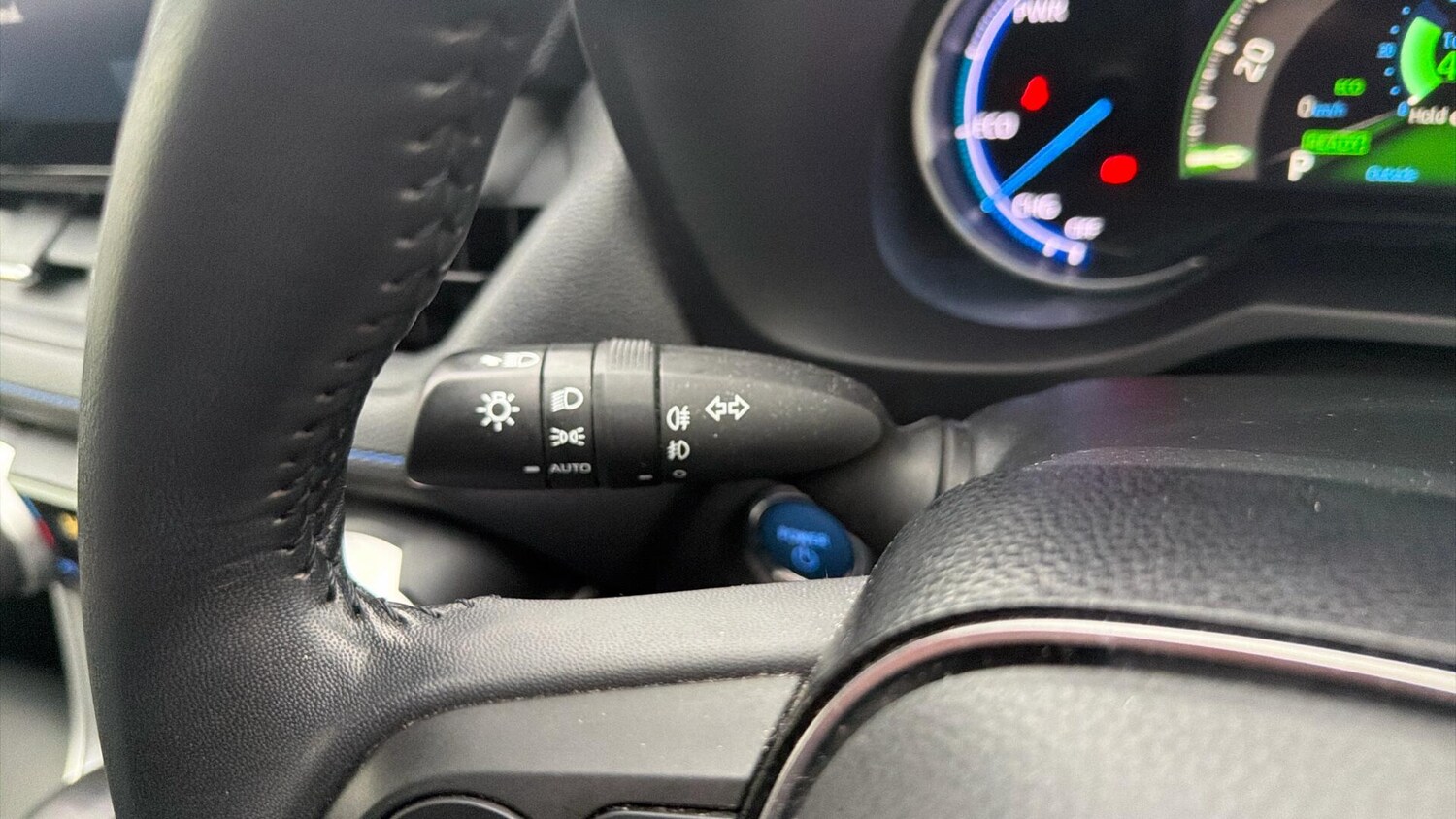 Used Toyota RAV4 2021 for sale - 77625765: Photo 38