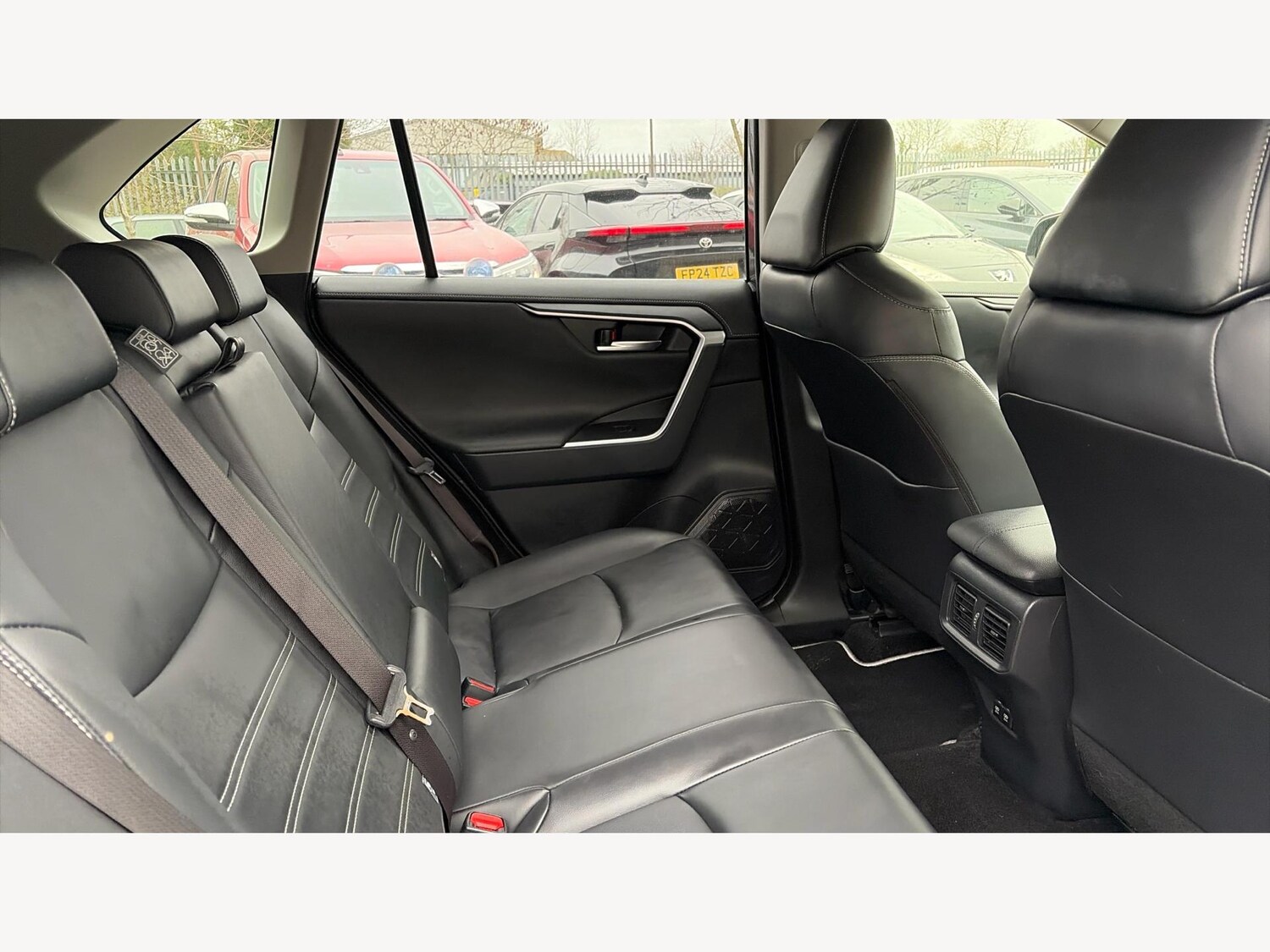 Used Toyota RAV4 2019 for sale - 77057321: Photo 14