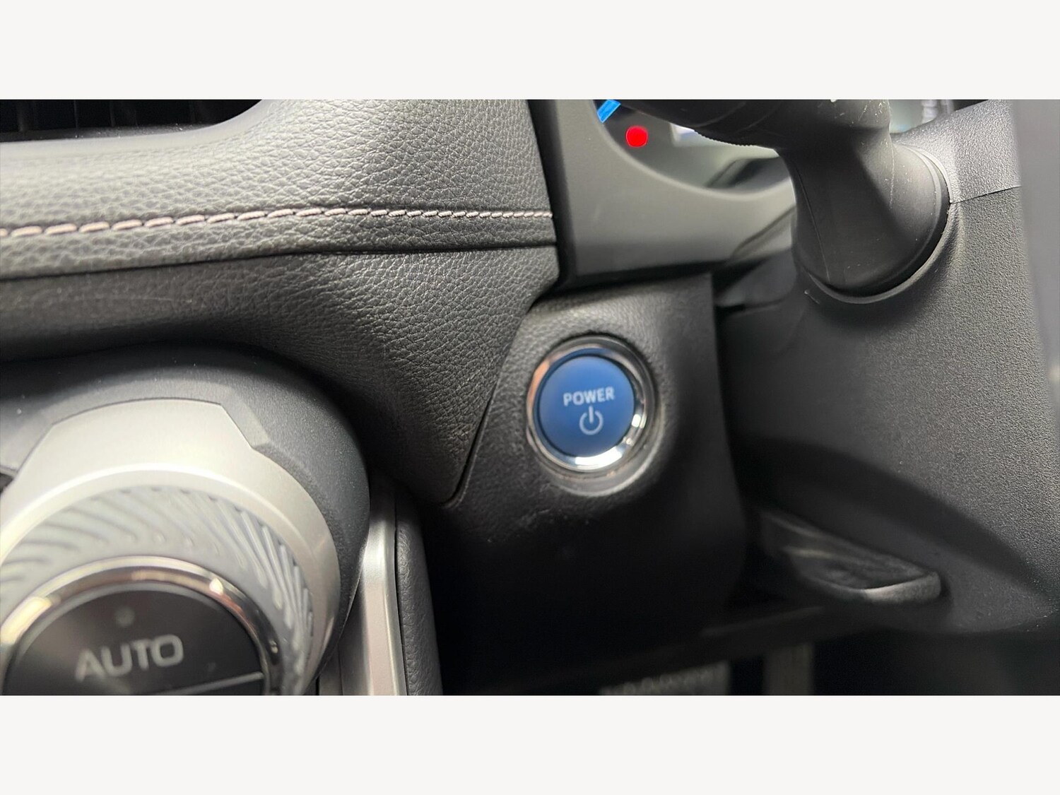 Used Toyota RAV4 2019 for sale - 77057321: Photo 26