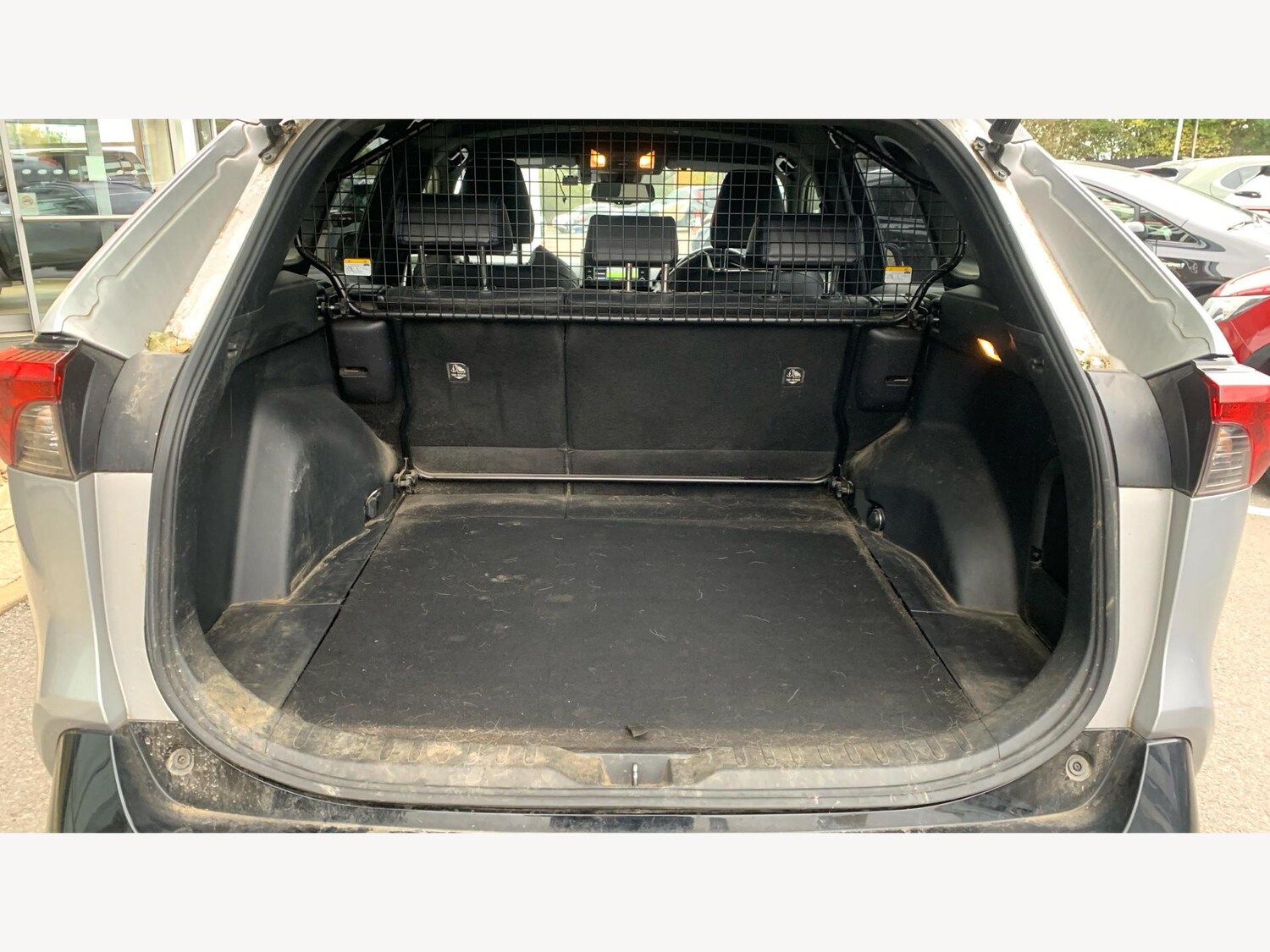 Used Toyota RAV4 2019 for sale - 76042371: Photo 16