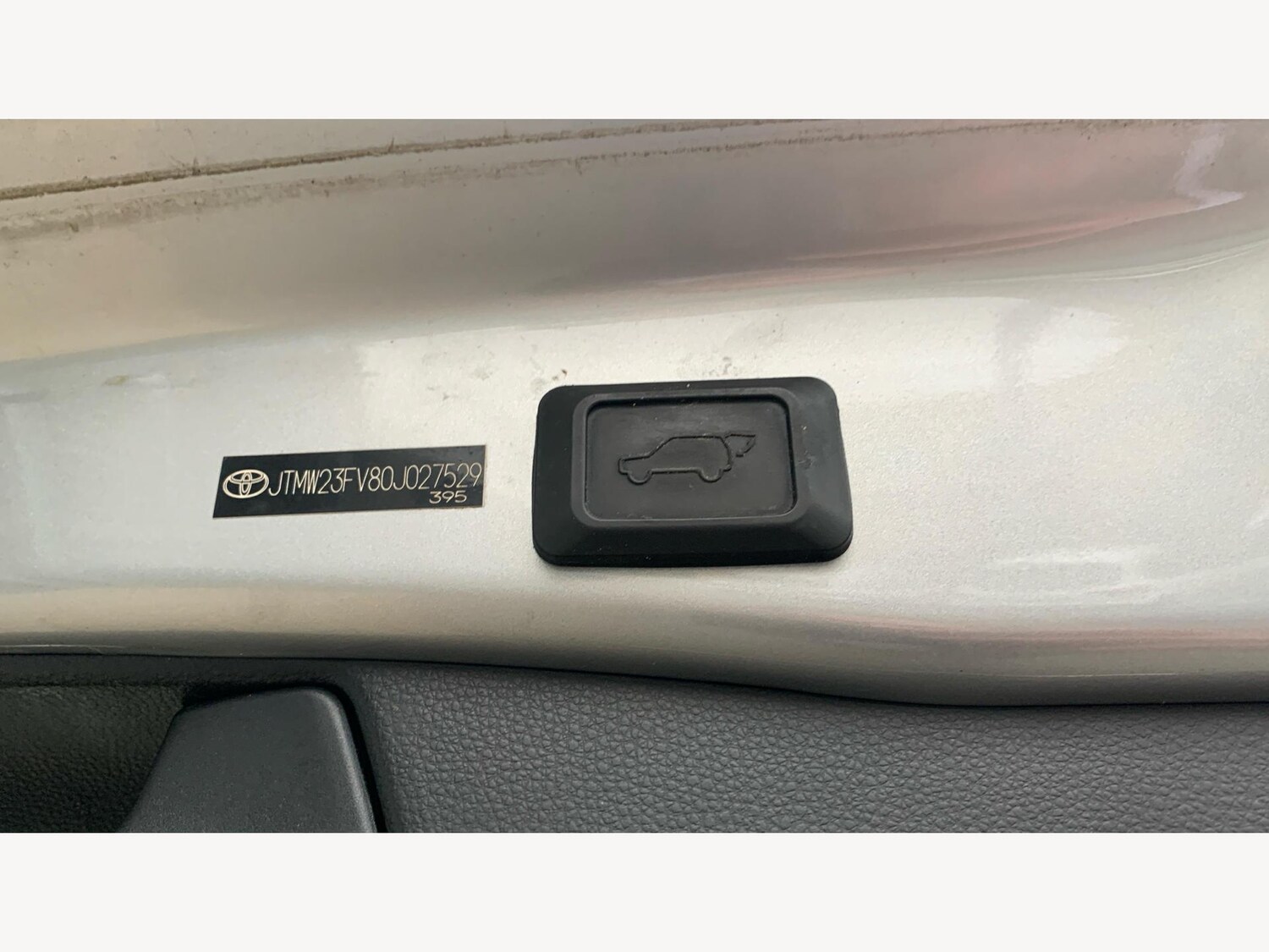 Used Toyota RAV4 2019 for sale - 76042371: Photo 26