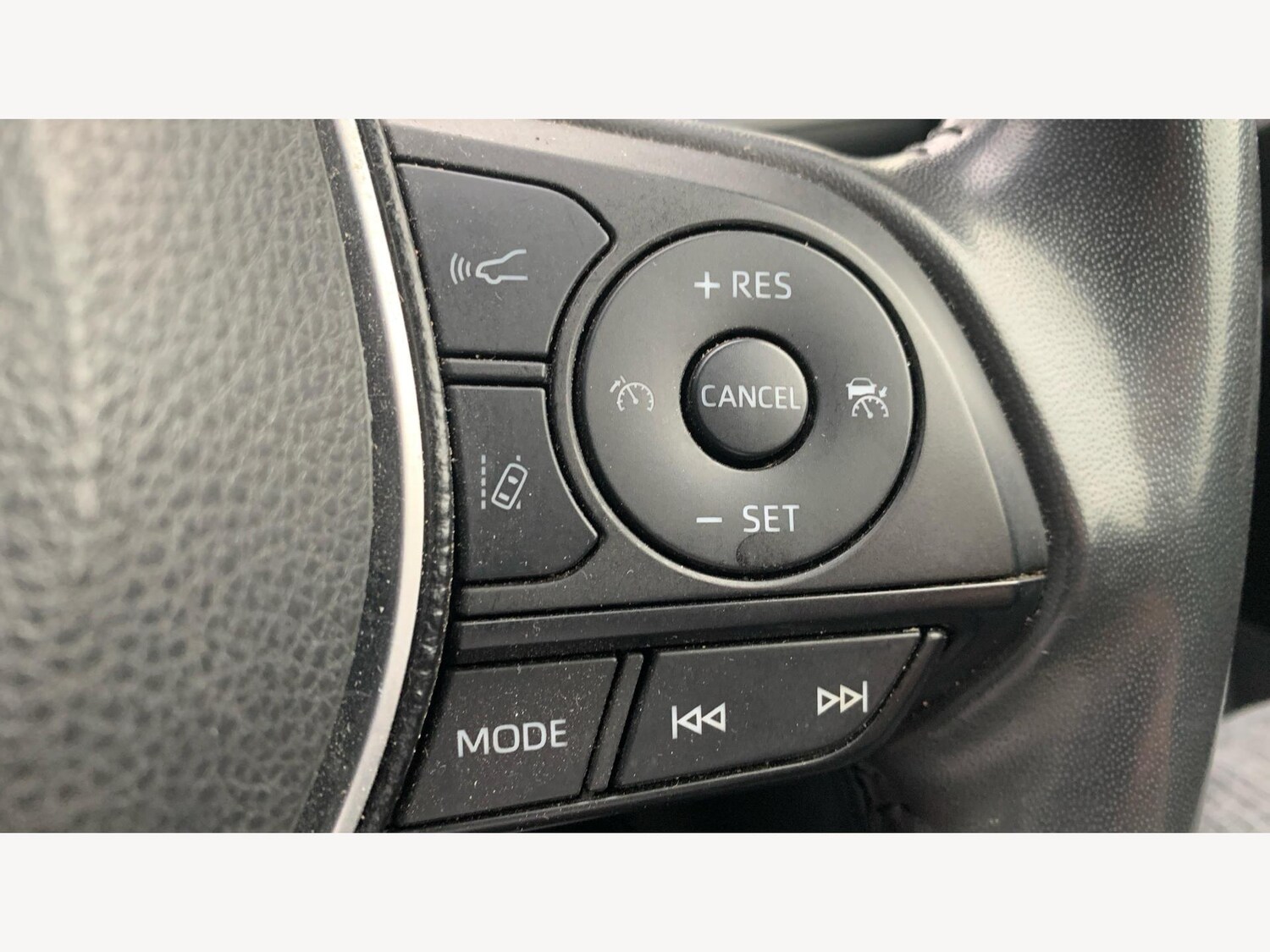 Used Toyota RAV4 2019 for sale - 76042371: Photo 29