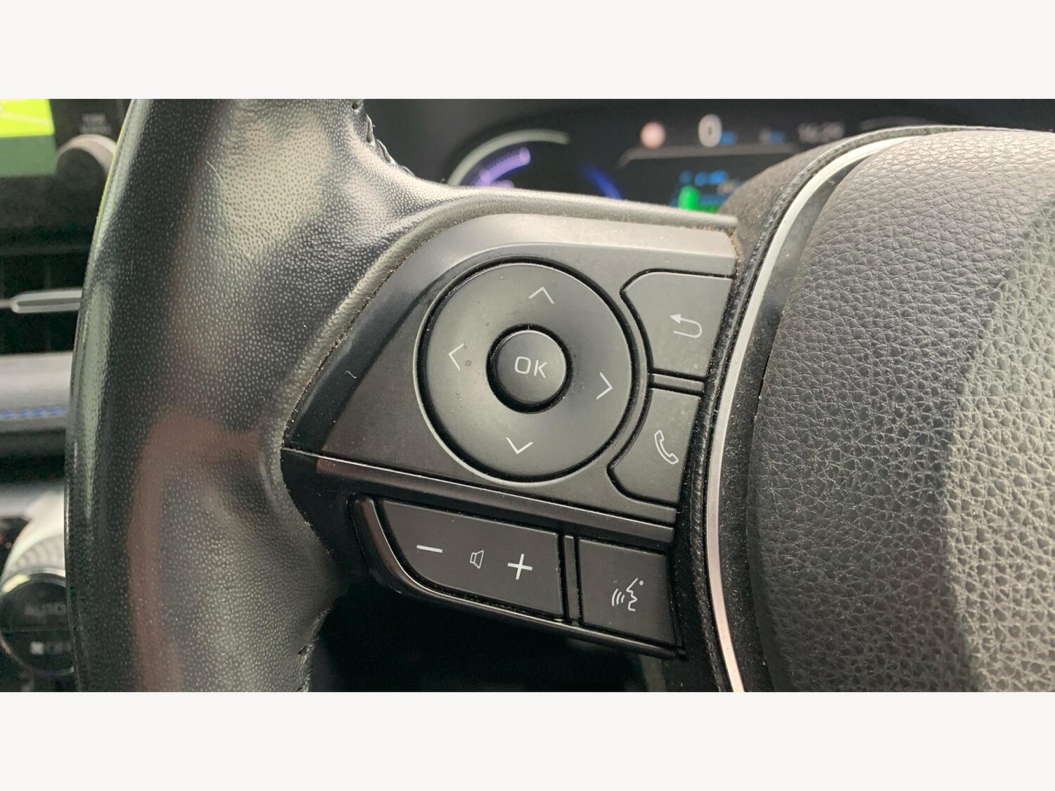 Used Toyota RAV4 2019 for sale - 76042371: Photo 30