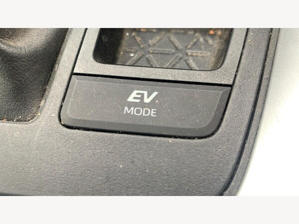 Used Toyota RAV4 2019 for sale - 76042371: Photo 40