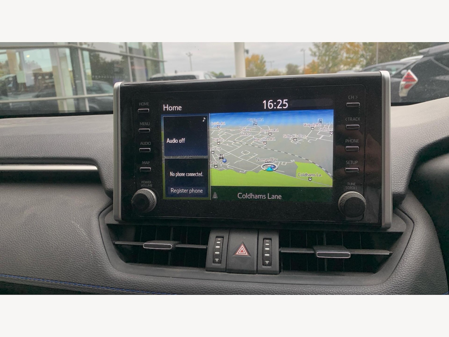 Used Toyota RAV4 2019 for sale - 76042371: Photo 9