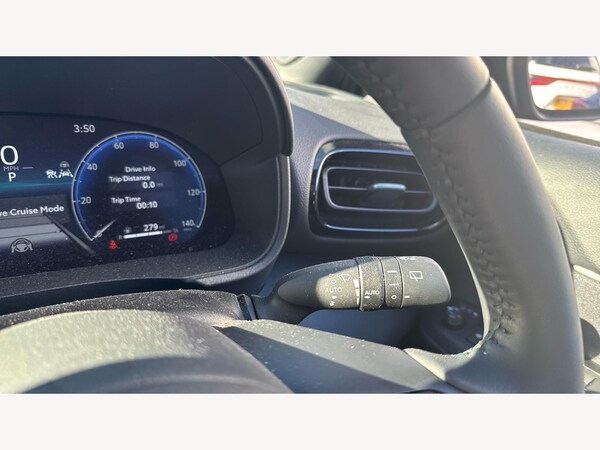 Used Toyota Yaris Cross 2024 for sale - 76227705: Photo 35