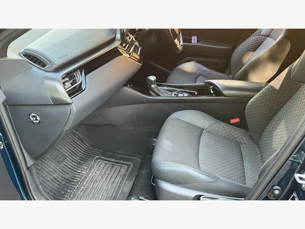 Used Toyota C-HR 2023 for sale - 76270542: Photo 12
