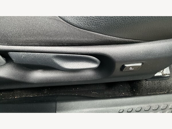 Used Toyota C-HR 2023 for sale - 76270542: Photo 31