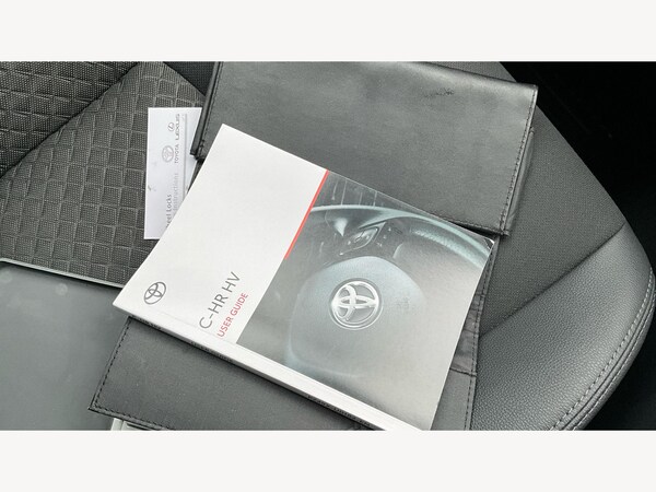 Used Toyota C-HR 2023 for sale - 76270542: Photo 34