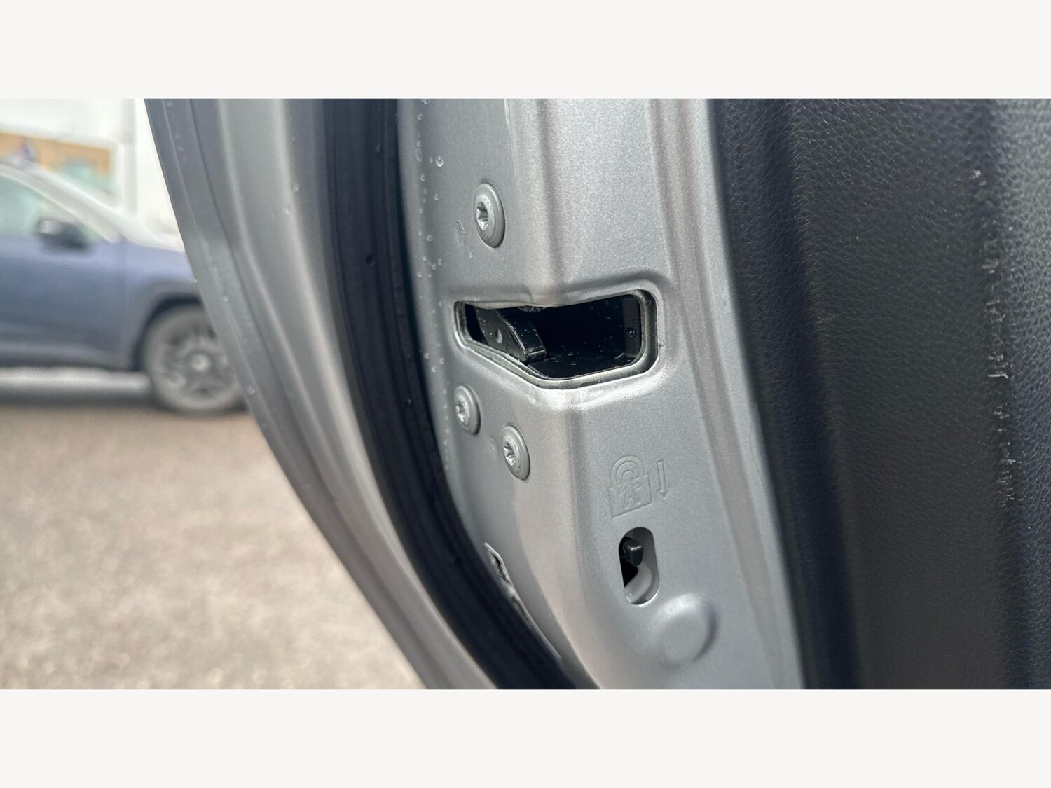 Used Toyota Yaris for sale - 77496299: Photo 26