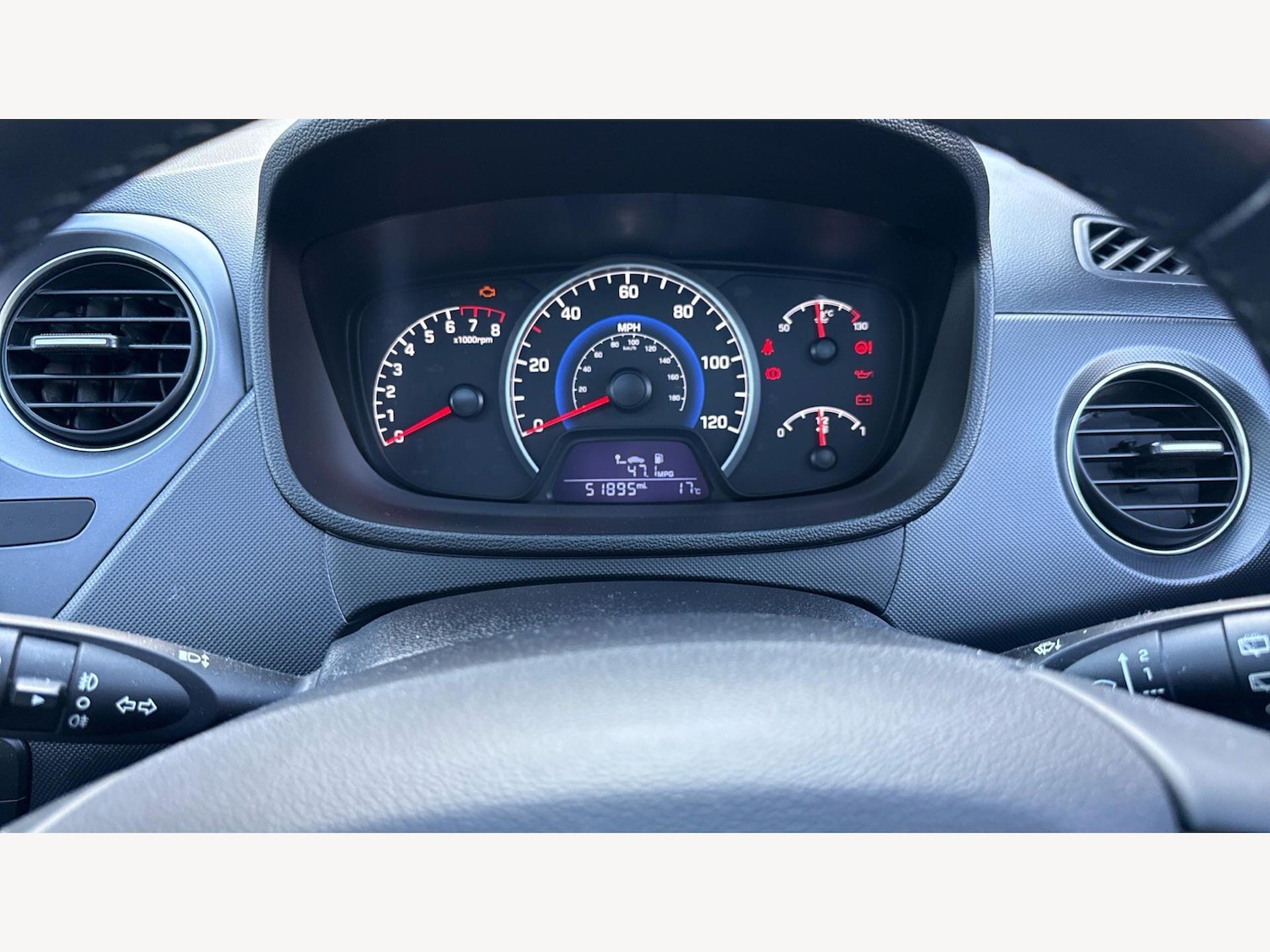 Used Hyundai i10 for sale - 78007302: Photo 11