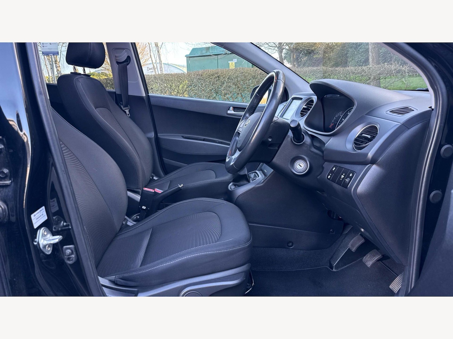 Used Hyundai i10 for sale - 78007302: Photo 13