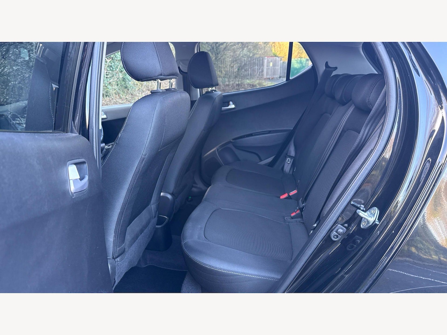 Used Hyundai i10 for sale - 78007302: Photo 15