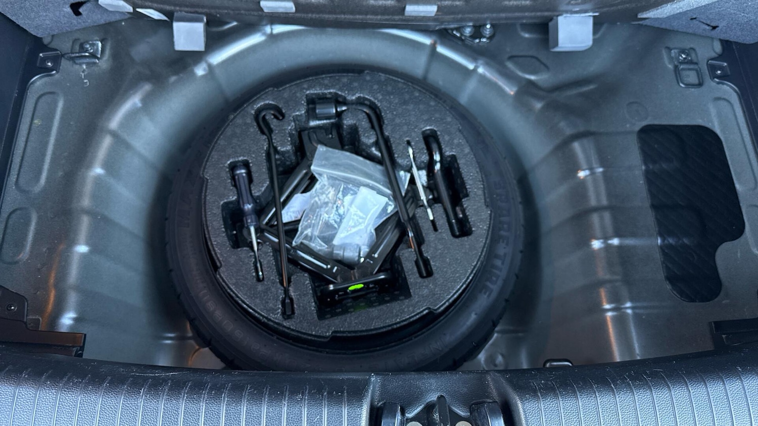 Used Hyundai i10 for sale - 78007302: Photo 32