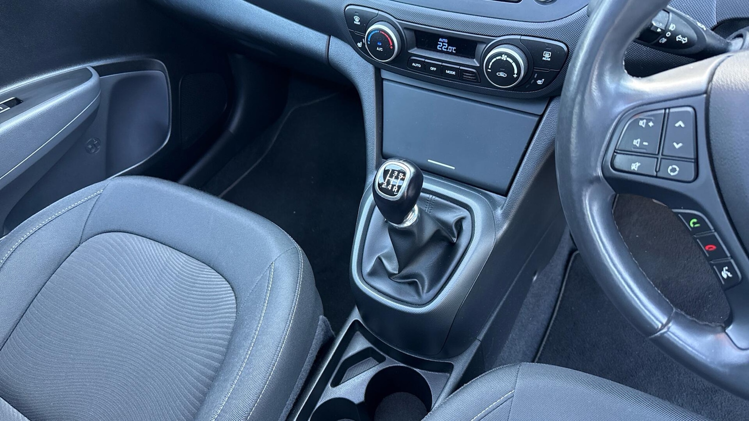 Used Hyundai i10 for sale - 78007302: Photo 41