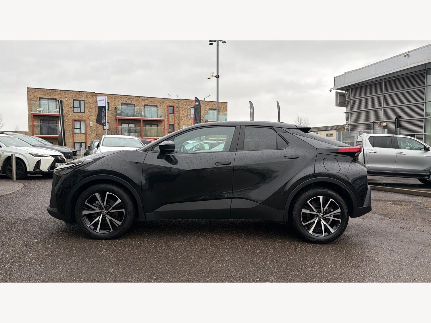 Used Toyota C-HR 2025 for sale - 78034215: Photo 19