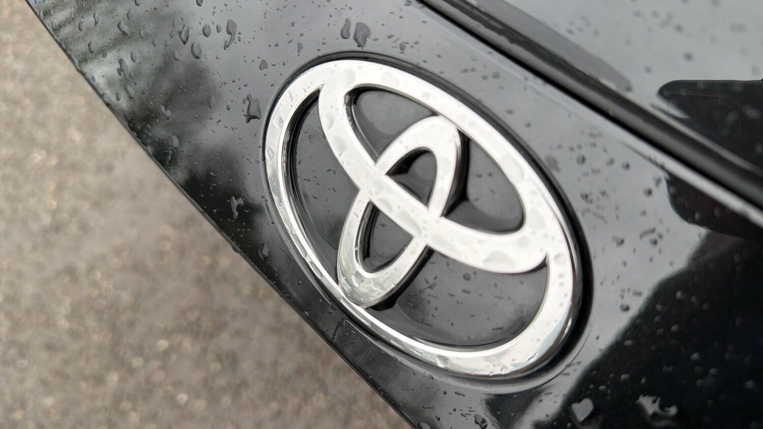 Used Toyota C-HR 2025 for sale - 78034215: Photo 32