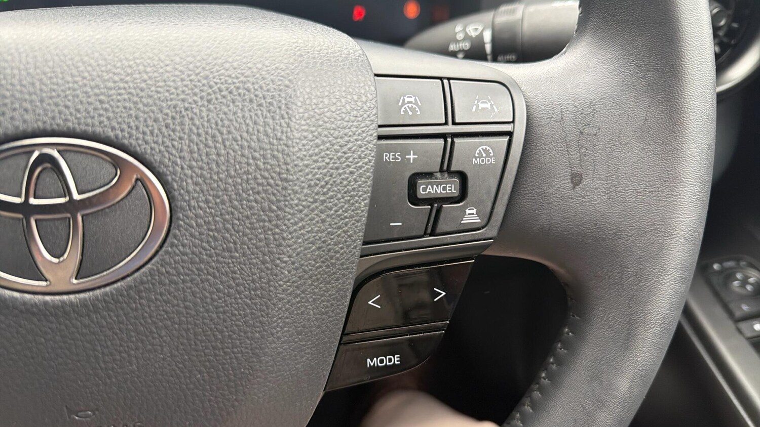 Used Toyota C-HR 2025 for sale - 78034215: Photo 34