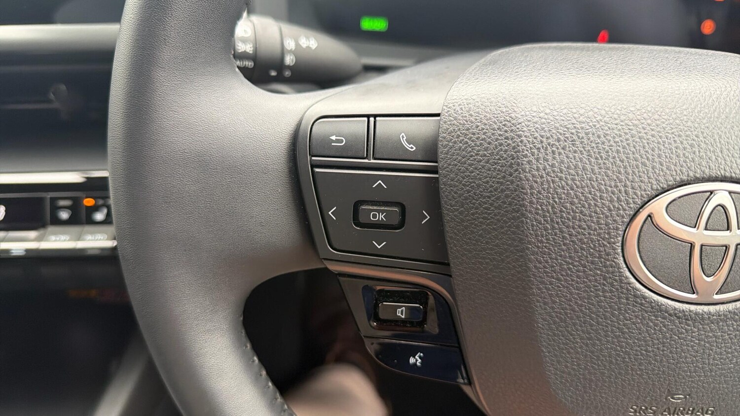 Used Toyota C-HR 2025 for sale - 78034215: Photo 35